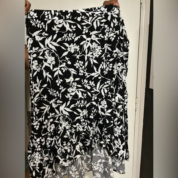 Wrap Skirt - Picture 2 of 2